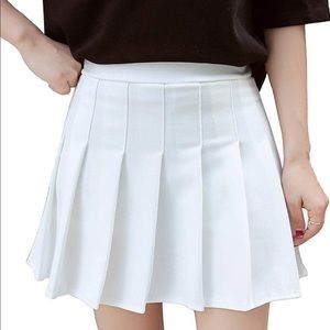 WHITE SKATER SKIRT